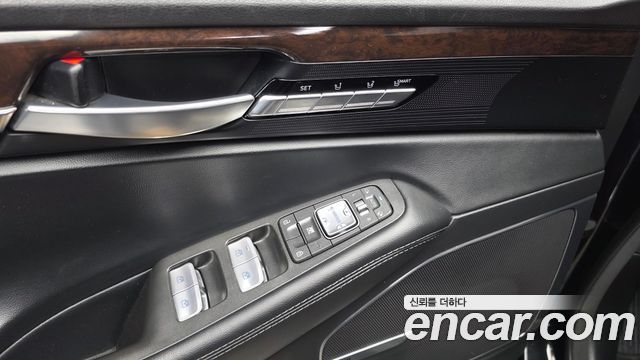 Genesis EQ900 3.8 GDI AWD Luxury 2016 — фото 18