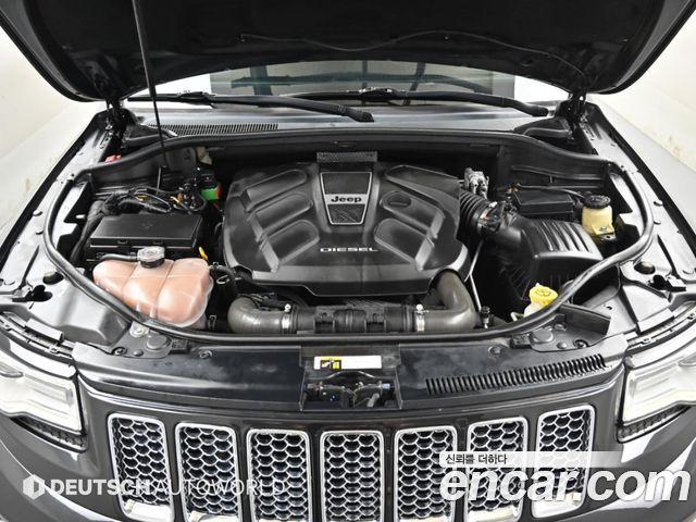 Jeep Grand Cherokee 3.0 Diesel Overland Summit WK2 2015 — фото 6