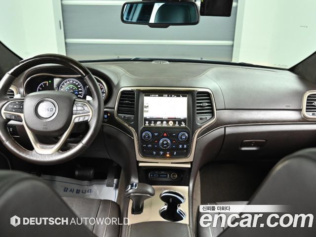 Jeep Grand Cherokee 3.0 Diesel Overland Summit WK2 2015 — фото 7