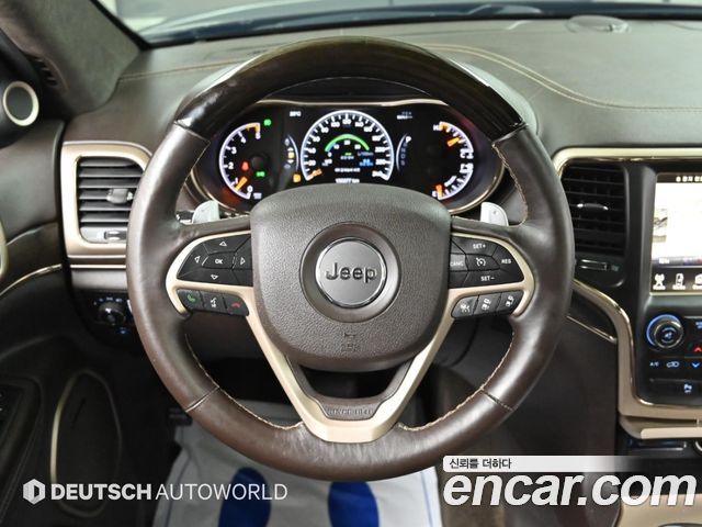Jeep Grand Cherokee 3.0 Diesel Overland Summit WK2 2015 — фото 17