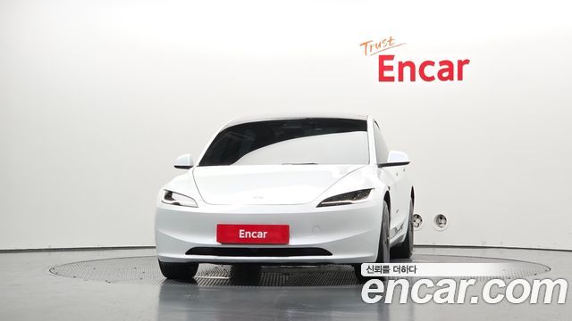 Tesla Model 3 Standard RWD 2026 — фото 3