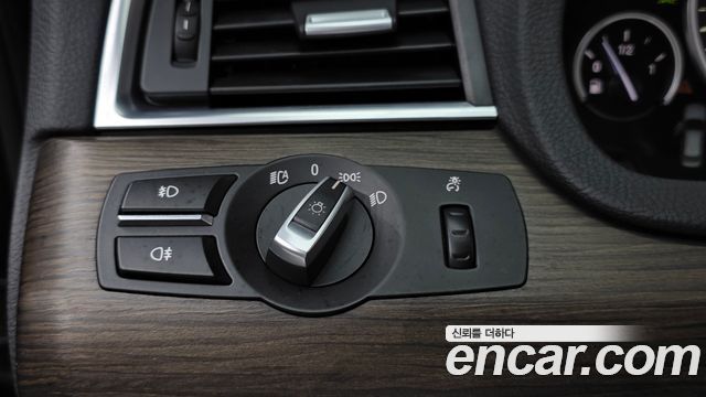 BMW 5 Series GT (F07) GT xDrive Exclusive 2011 — фото 14