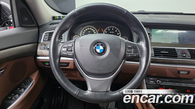 BMW 5 Series GT (F07) GT xDrive Exclusive 2011 — фото 16