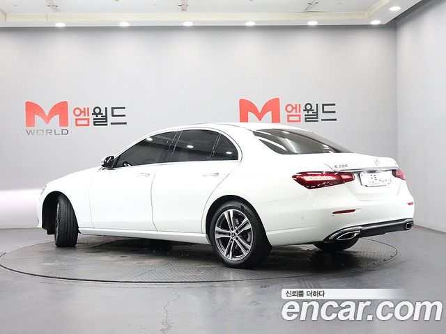 Mercedes-Benz E-Class (W213) E350 4MATIC Avantgarde 2022 — фото 3