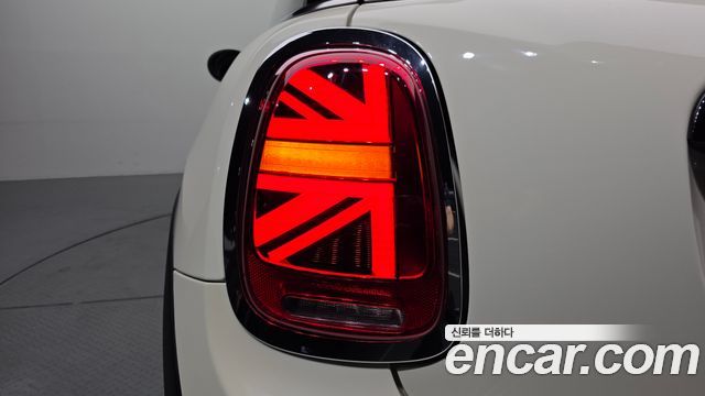 MINI Cooper HIGH Third Generation 2018 — фото 23