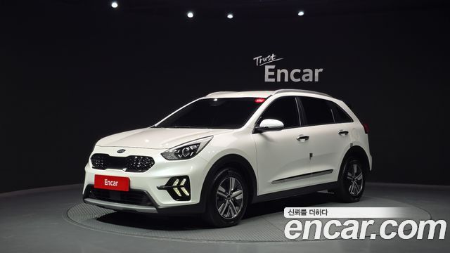 Kia Niro 1.6 HEV Prestige 2020 — фото 1
