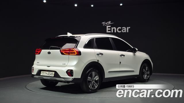 Kia Niro 1.6 HEV Prestige 2020 — фото 2