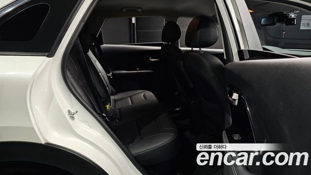 Kia Niro 1.6 HEV Prestige 2020 — фото 12
