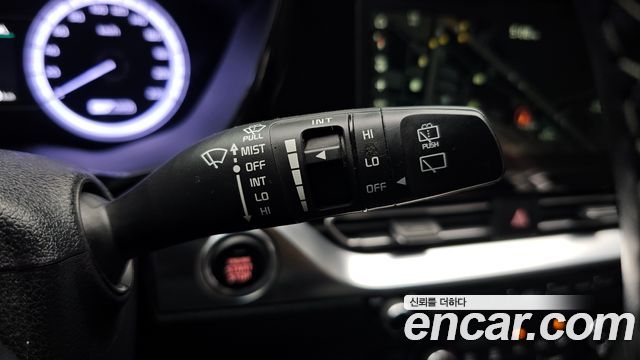Kia Niro 1.6 HEV Prestige 2020 — фото 19
