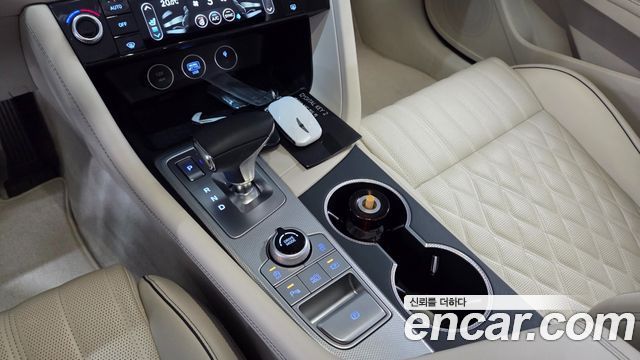 Genesis G70 Gasoline 2.5T 4WD 2024 — фото 9