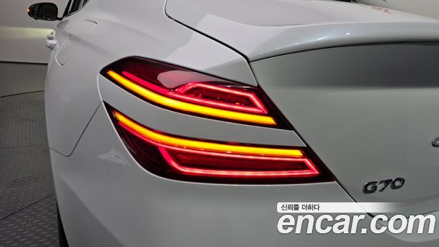 Genesis G70 Gasoline 2.5T 4WD 2024 — фото 29