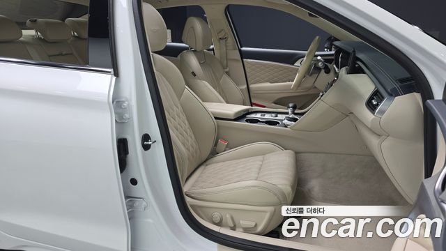 Genesis G70 Gasoline 2.5T 4WD 2024 — фото 32