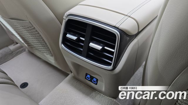 Genesis G70 Gasoline 2.5T 4WD 2024 — фото 48