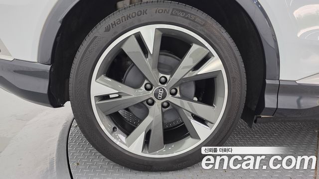 Audi Q4 e-tron (F4) 40 Premium 2022 — фото 5