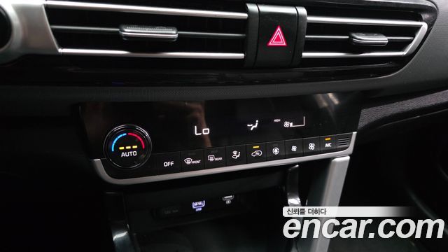Kia Seltos Diesel 1.6 4WD Trendy 2022 — фото 21