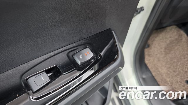KG Mobility (SsangYong) Torres Gasoline 1.5 2WD Black Edition 2025 — фото 30