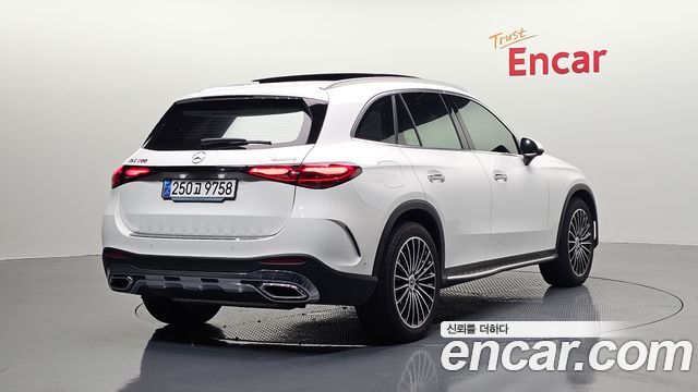 Mercedes-Benz GLC-Class (X254) GLC300 4MATIC AMG Line 2024 — фото 2