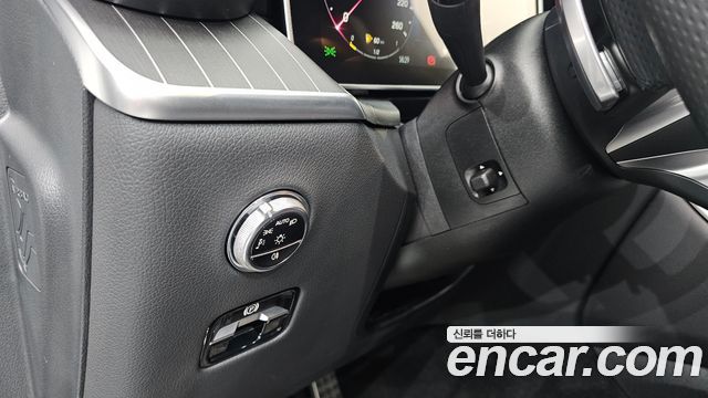 Mercedes-Benz GLC-Class (X254) GLC300 4MATIC AMG Line 2024 — фото 18