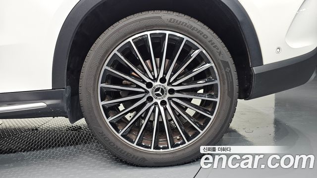 Mercedes-Benz GLC-Class (X254) GLC300 4MATIC AMG Line 2024 — фото 21