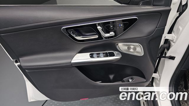 Mercedes-Benz GLC-Class (X254) GLC300 4MATIC AMG Line 2024 — фото 24