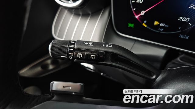 Mercedes-Benz GLC-Class (X254) GLC300 4MATIC AMG Line 2024 — фото 29
