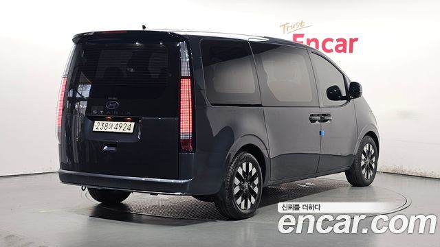 Hyundai Staria Lounge 9-Seater Inspiration 2025 — фото 2