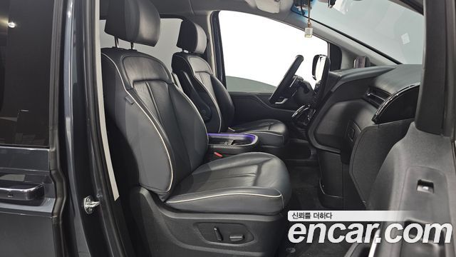 Hyundai Staria Lounge 9-Seater Inspiration 2025 — фото 10