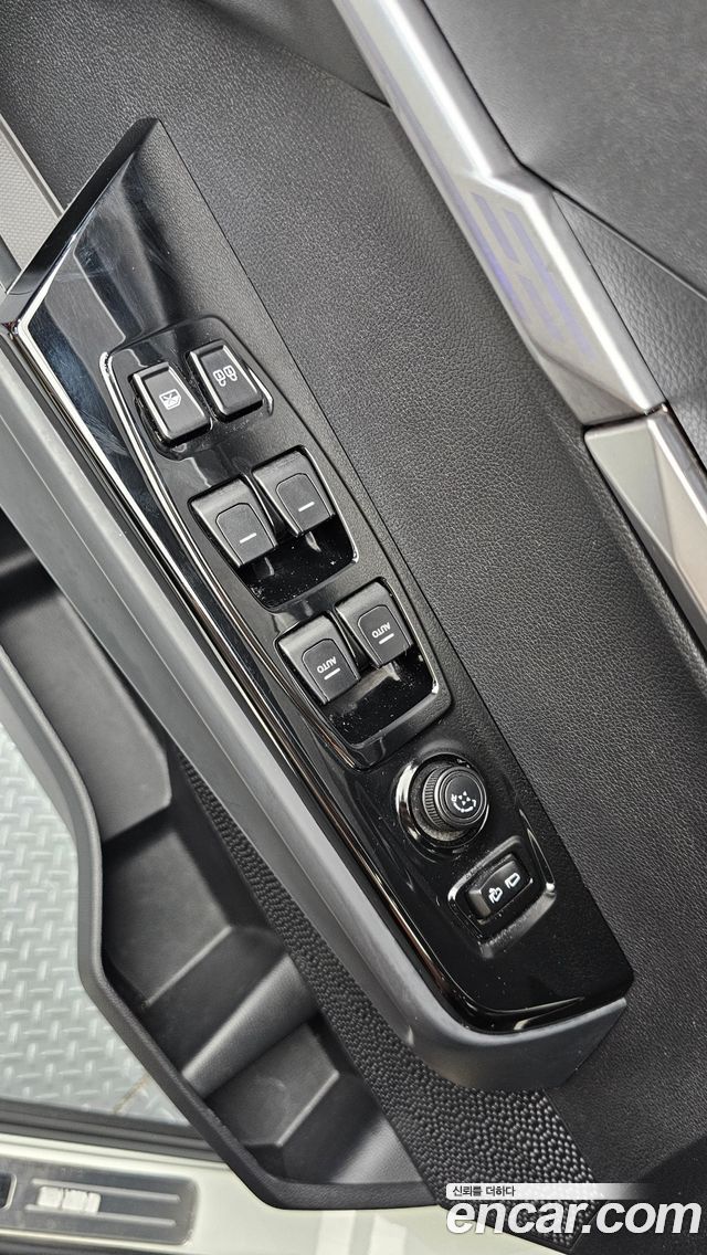 KG Mobility (SsangYong) Torres EVX E7 2024 — фото 19