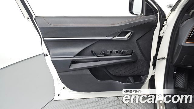 KG Mobility (SsangYong) Torres EVX E7 2024 — фото 24