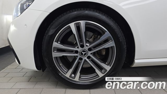 Mercedes-Benz E-Class (W213) E250 Avantgarde 2023 — фото 5