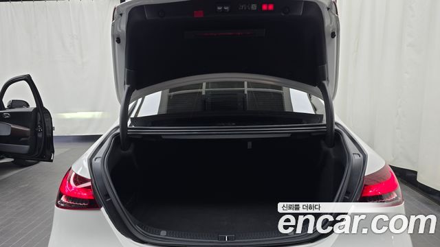 Mercedes-Benz E-Class (W213) E250 Avantgarde 2023 — фото 17