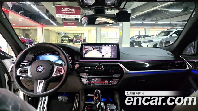 BMW 5 Series (G30) M550i xDrive 2023 — фото 7