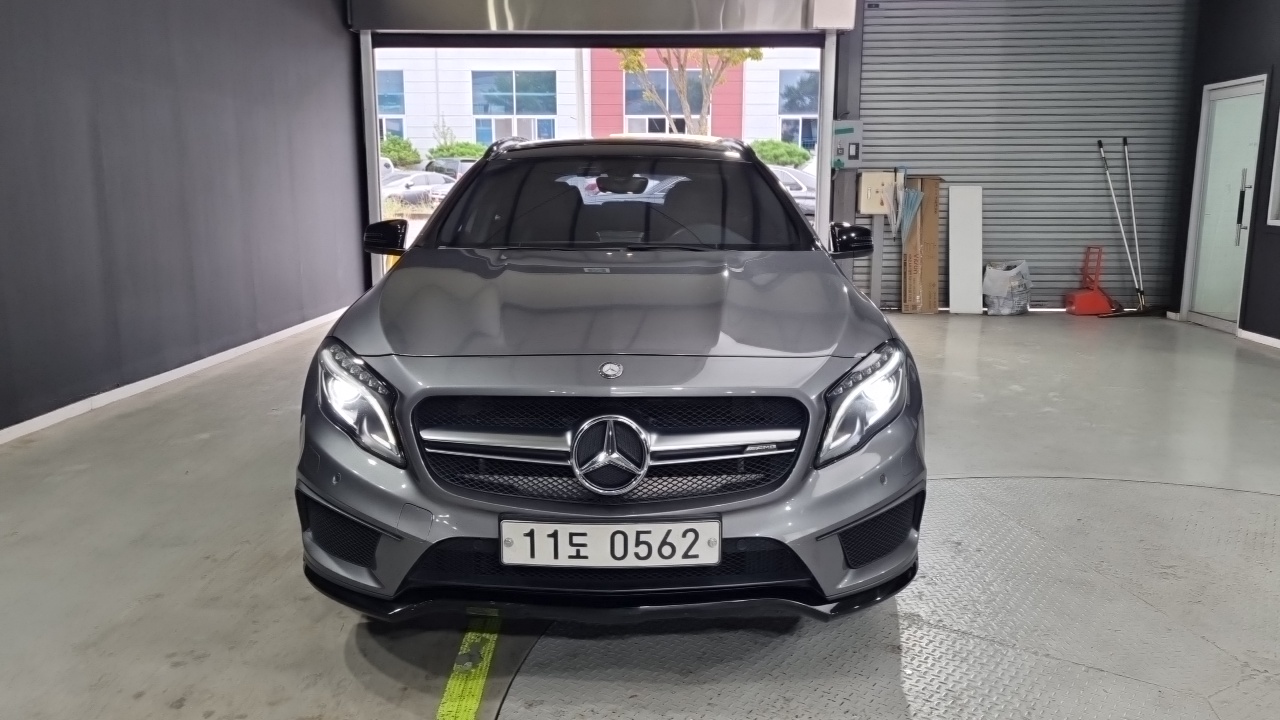 Mercedes-Benz GLA-Class (X156) GLA45 AMG 4MATIC 2015 — фото 3