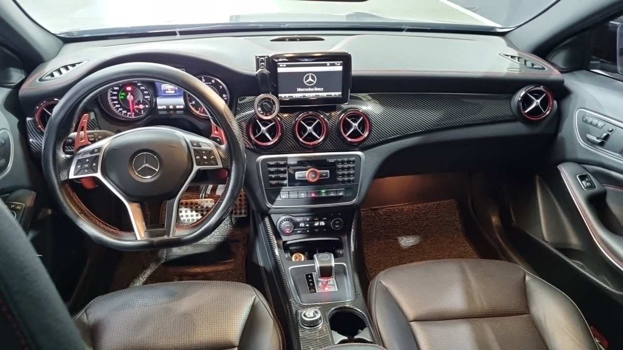 Mercedes-Benz GLA-Class (X156) GLA45 AMG 4MATIC 2015 — фото 7