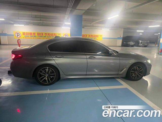 BMW 5 Series (G30) 523d xDrive M Sport 2023 — фото 4