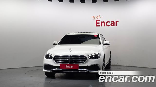 Mercedes-Benz E-Class (W213) E300e 4MATIC Exclusive 2021 — фото 3