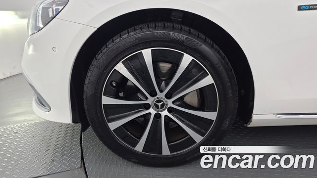 Mercedes-Benz E-Class (W213) E300e 4MATIC Exclusive 2021 — фото 5