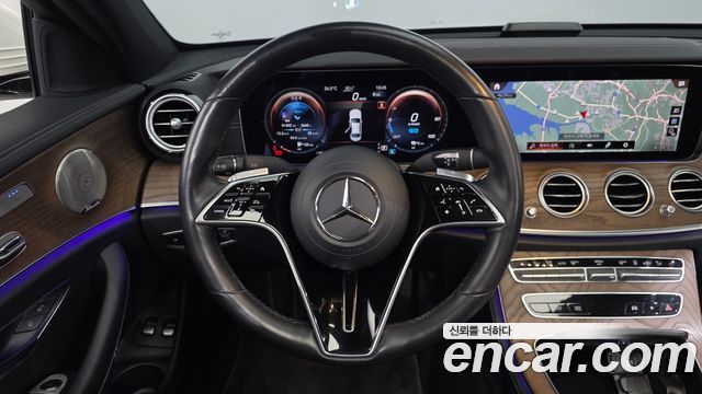 Mercedes-Benz E-Class (W213) E300e 4MATIC Exclusive 2021 — фото 14