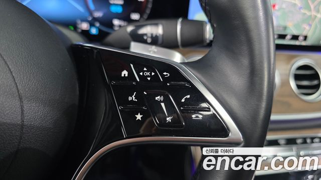 Mercedes-Benz E-Class (W213) E300e 4MATIC Exclusive 2021 — фото 17