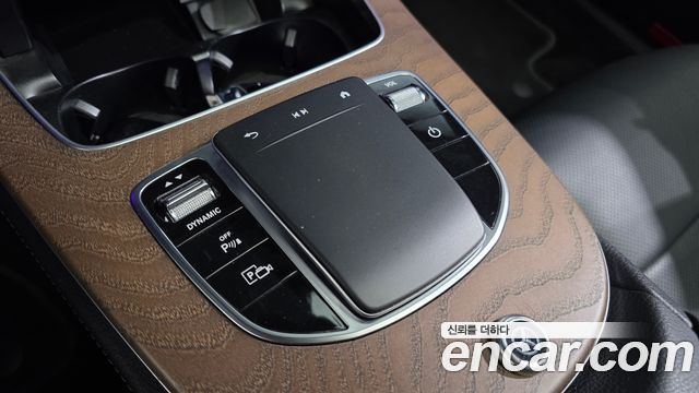 Mercedes-Benz E-Class (W213) E300e 4MATIC Exclusive 2021 — фото 33