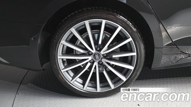 Audi A5 (F5) 40 TFSI Quattro Premium Sportback 2023 — фото 5