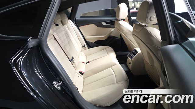 Audi A5 (F5) 40 TFSI Quattro Premium Sportback 2023 — фото 12