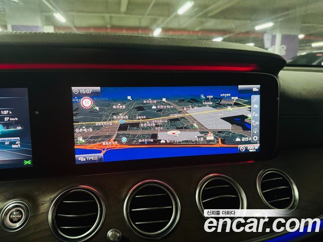Mercedes-Benz E-Class (W213) E300 4MATIC Exclusive 2019 — фото 18