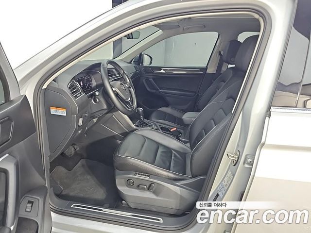 Volkswagen Tiguan (II) 2.0 TDI 4Motion Prestige 2018 — фото 15