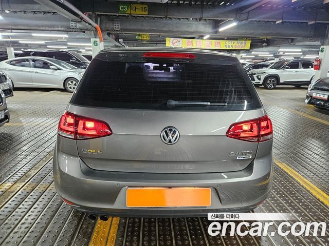 Volkswagen Golf (VII) 2.0 TDI 2016 — фото 6
