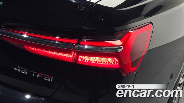 Audi A6 (C8) 45 TFSI Premium 2023 — фото 23