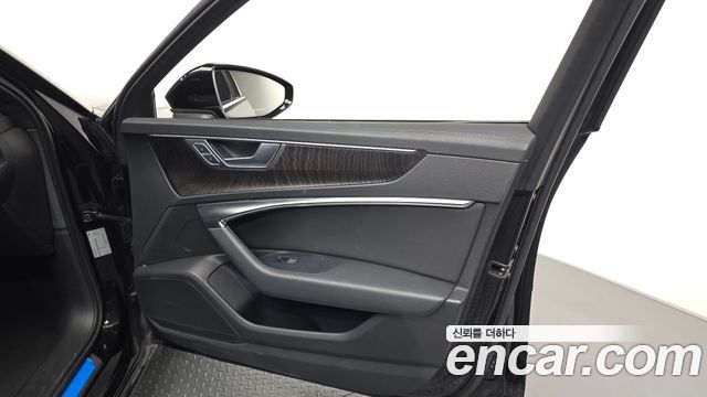 Audi A6 (C8) 45 TFSI Premium 2023 — фото 24