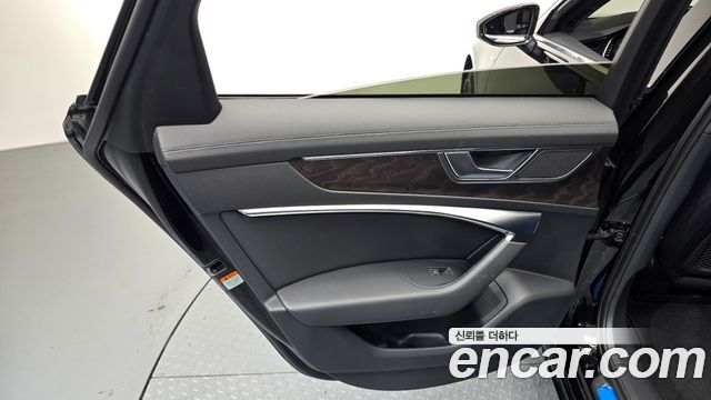 Audi A6 (C8) 45 TFSI Premium 2023 — фото 25