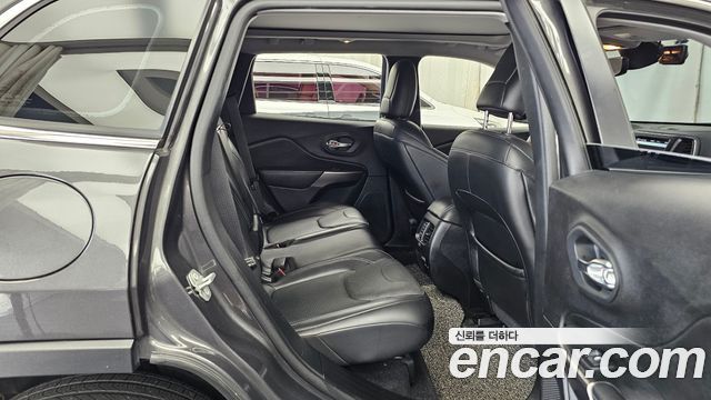 Jeep Cherokee (KL) 2.4 Longitude High AWD 2019 — фото 12