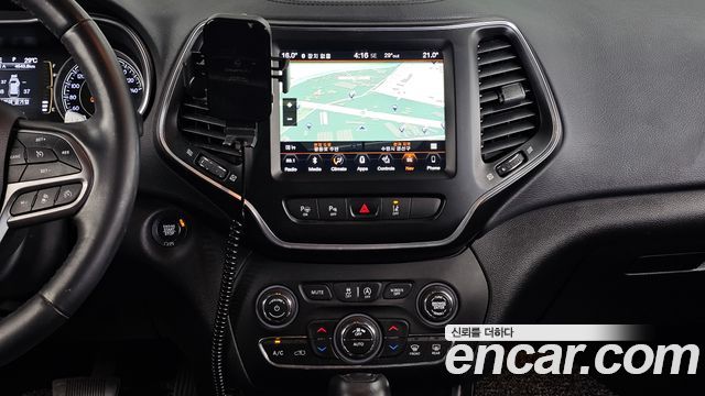 Jeep Cherokee (KL) 2.4 Longitude High AWD 2019 — фото 13
